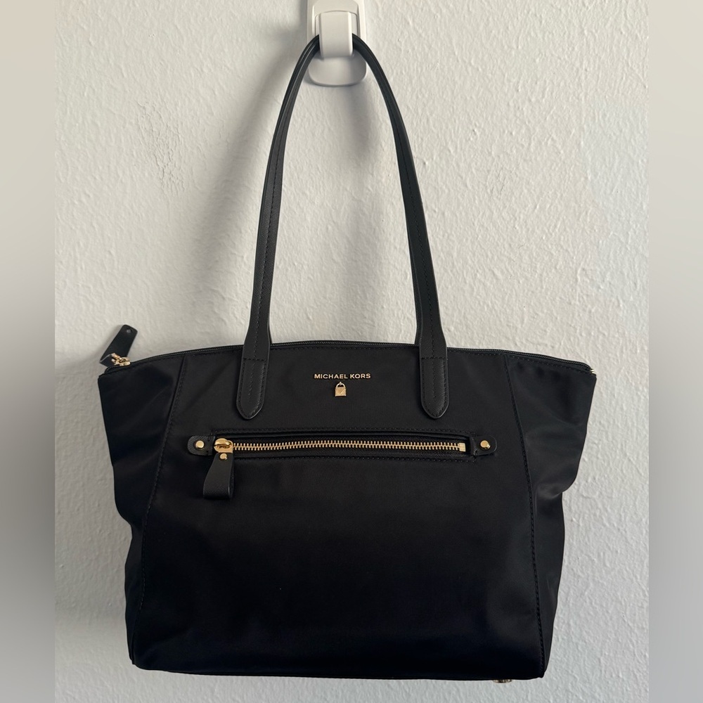 Michael Kors Black Nylon Tote Bag with Gold Hardware - Picture 8 of 10